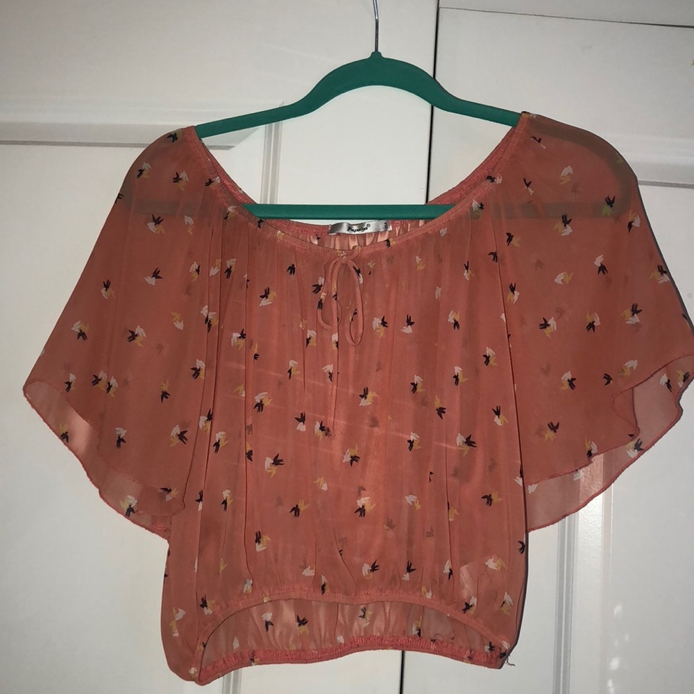 Off the shoulder crop